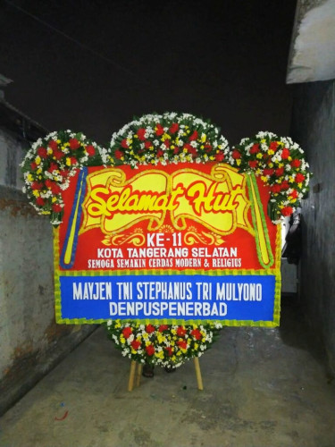 Bunga Papan Congratulation Cisaranten Kulon